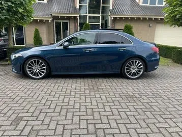 Mercedes-Benz A-Class 2019 photo 2