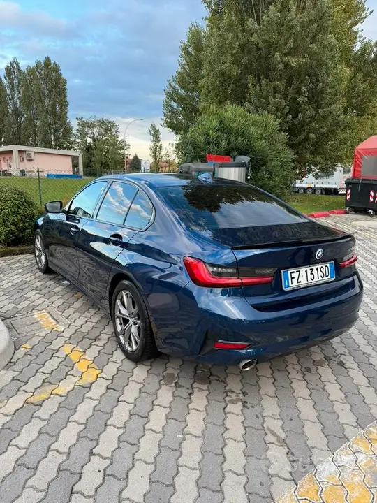 BMW 320I