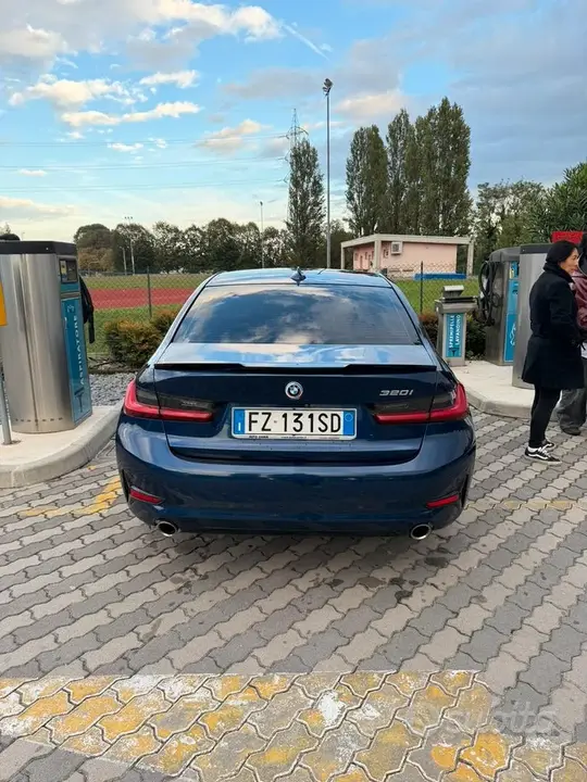 BMW 320I 2019 photo 5