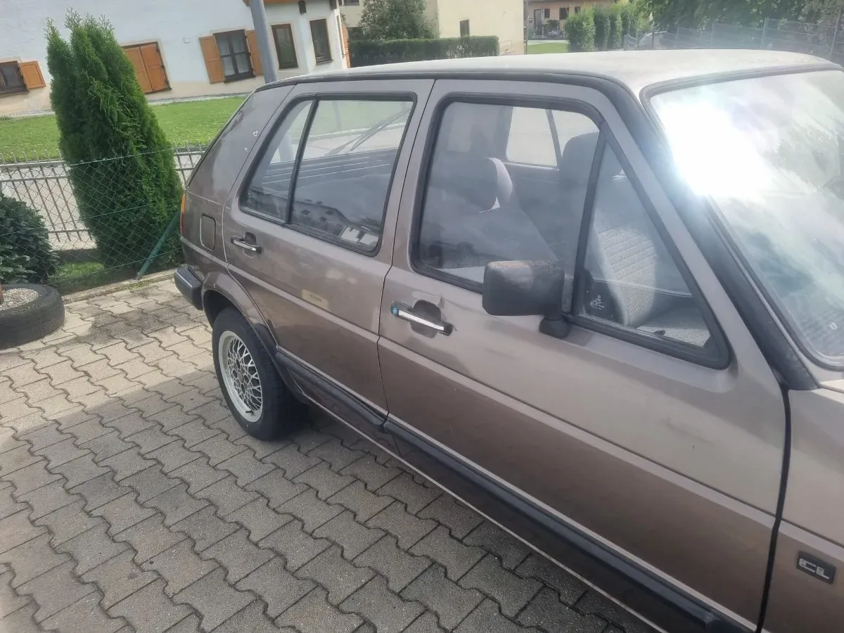 Volkswagen Golf 1986 photo 3