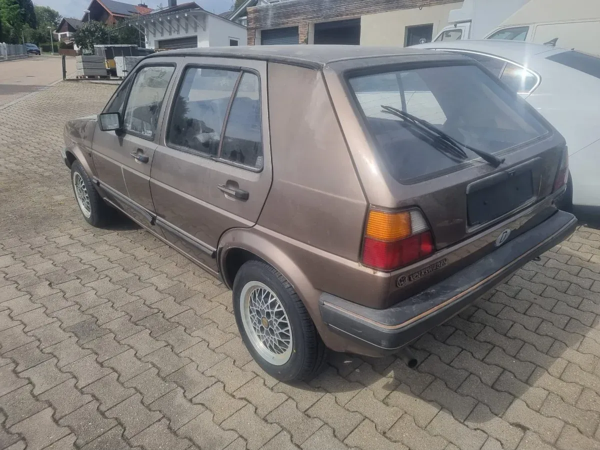 Volkswagen Golf 1986 photo 2