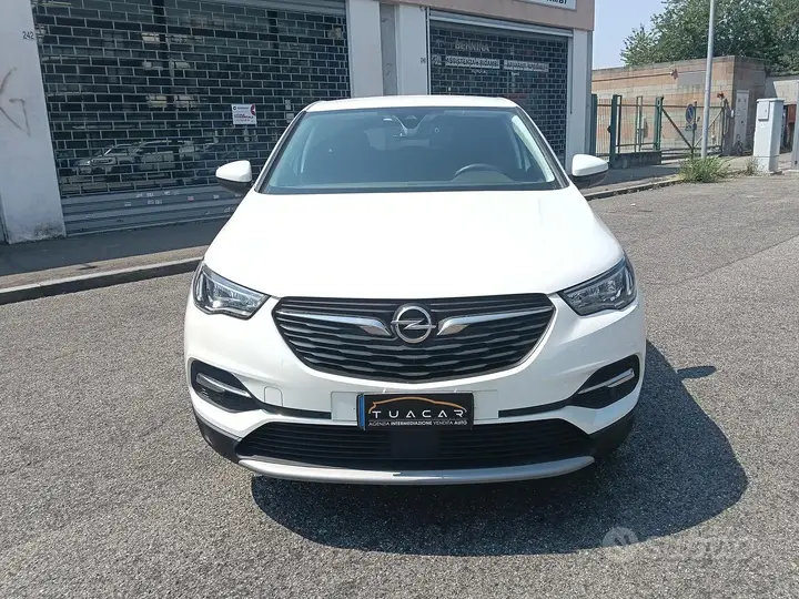 Opel Grandland X 2021 photo 2