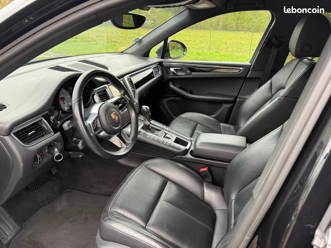 Porsche Macan 2015 photo 2