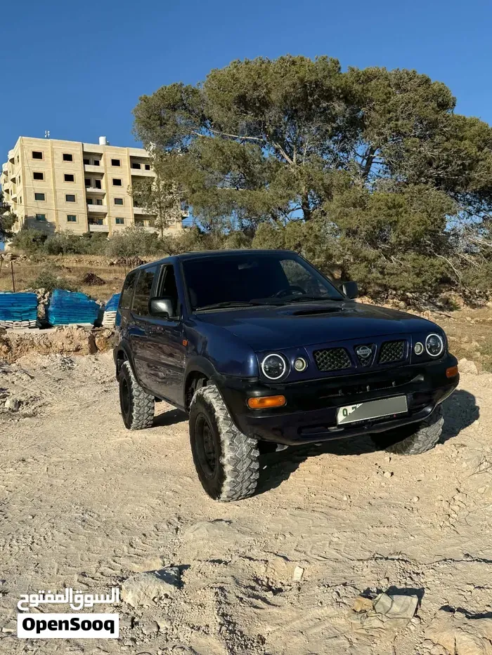 Nissan Terrano 2000 photo 3