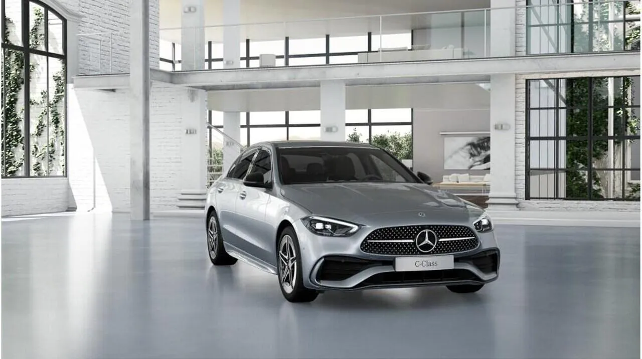 Mercedes-Benz C-Class photo 2