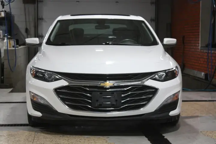 Chevrolet Malibu 2019 photo 2