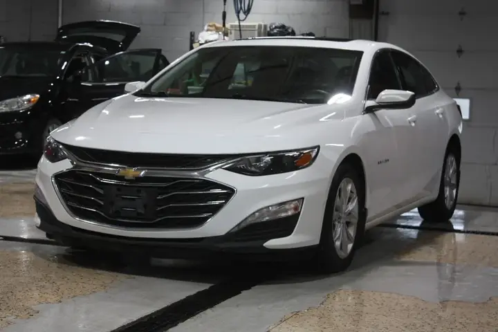 Chevrolet Malibu 2019 photo 3