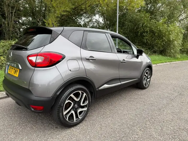 Renault Captur 2017 photo 2