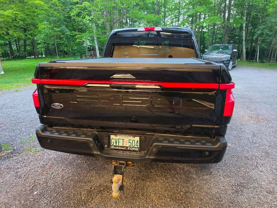 Ford F-150 Lightning 2023 photo 4