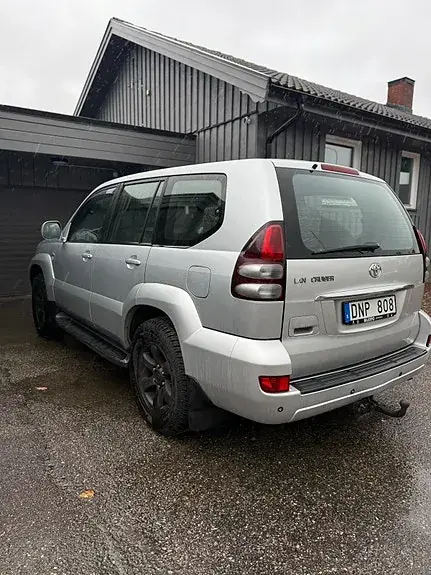 Toyota Land Cruiser 2004 photo 3
