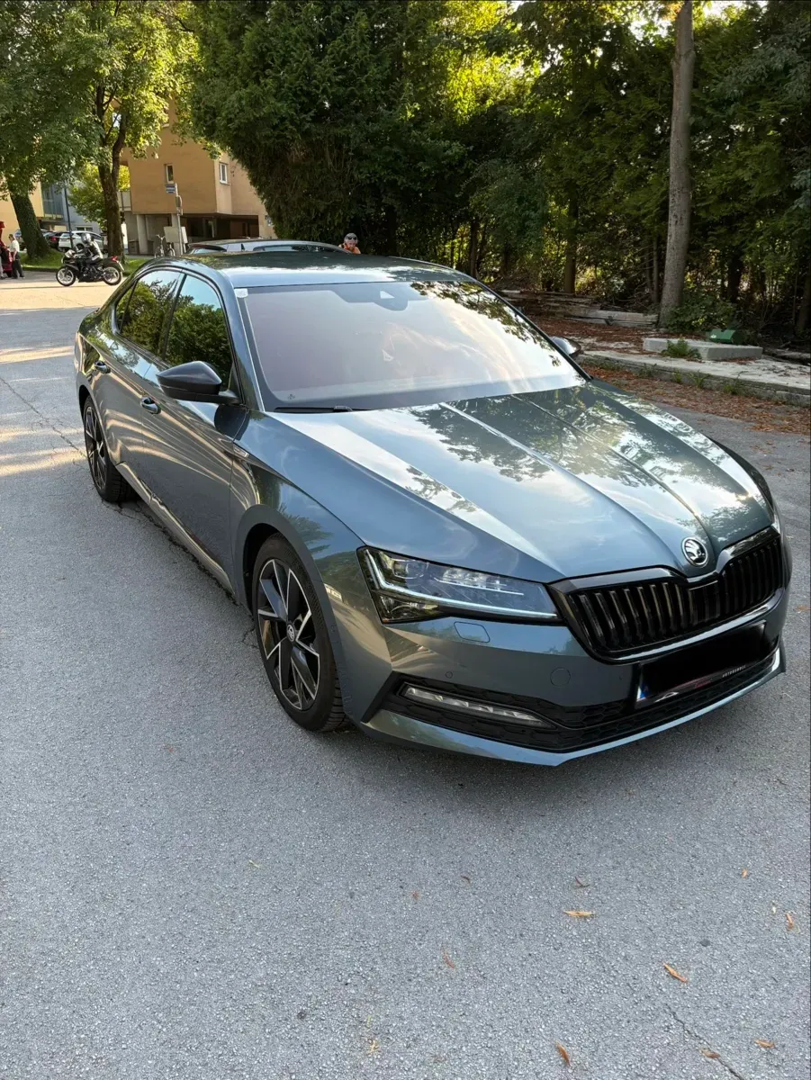 Skoda Superb 2021 photo 2