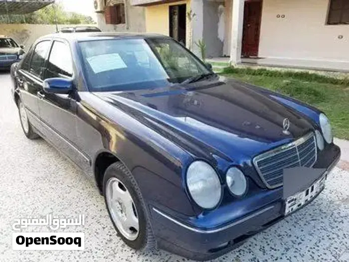 Mercedes-Benz E-Class 2001 photo 3