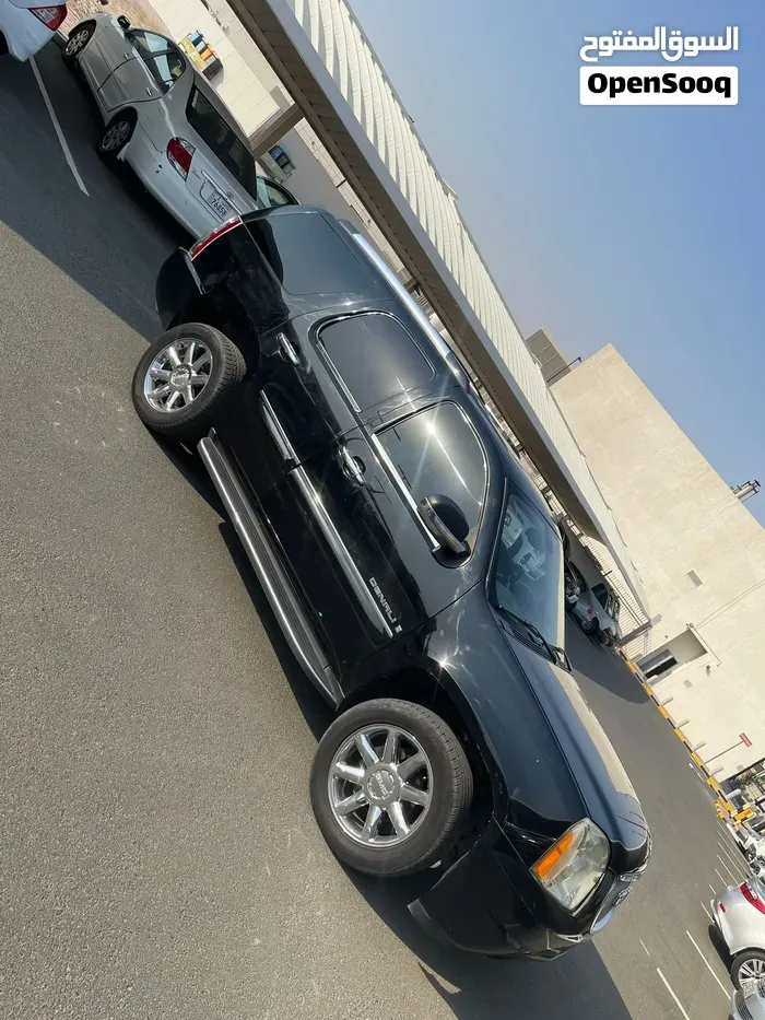 GMC Yukon 2007 photo 2
