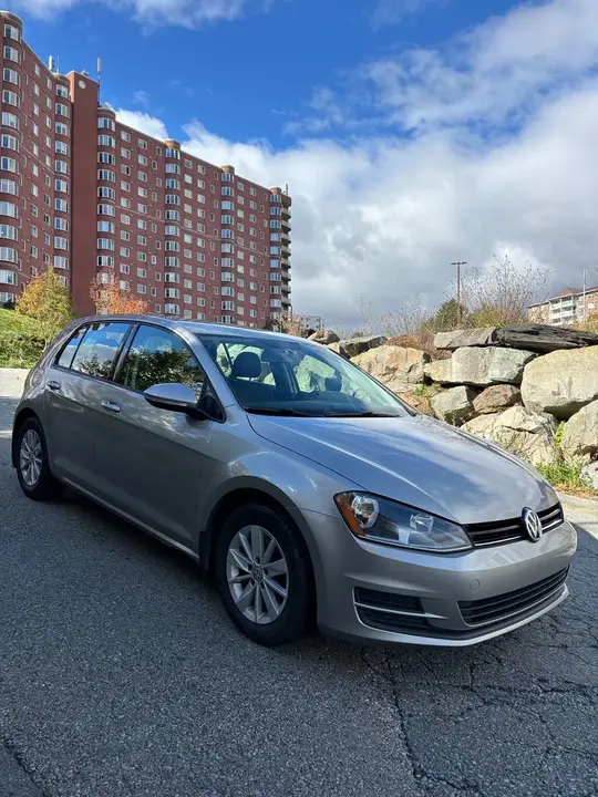 Volkswagen Golf 2017 photo 2