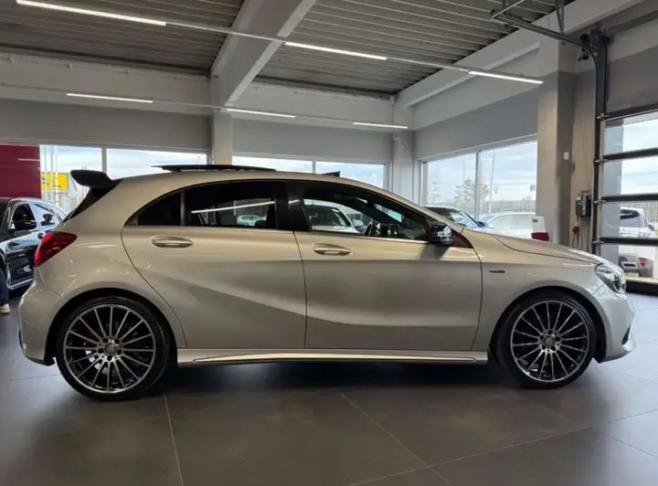 Mercedes-Benz A-Class 2016 photo 3