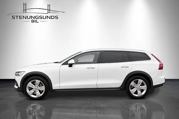 Volvo V60 Cross Country 2020 photo 2