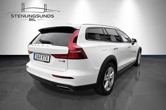 Volvo V60 Cross Country 2020 photo 4