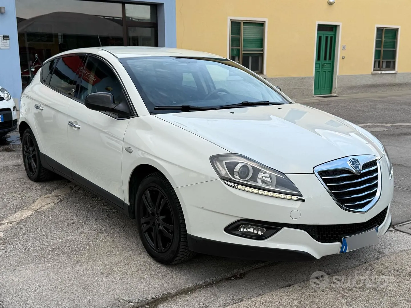 Lancia Delta 2012 photo 2