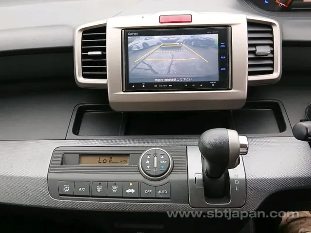 Honda Freed G 2009 photo 5