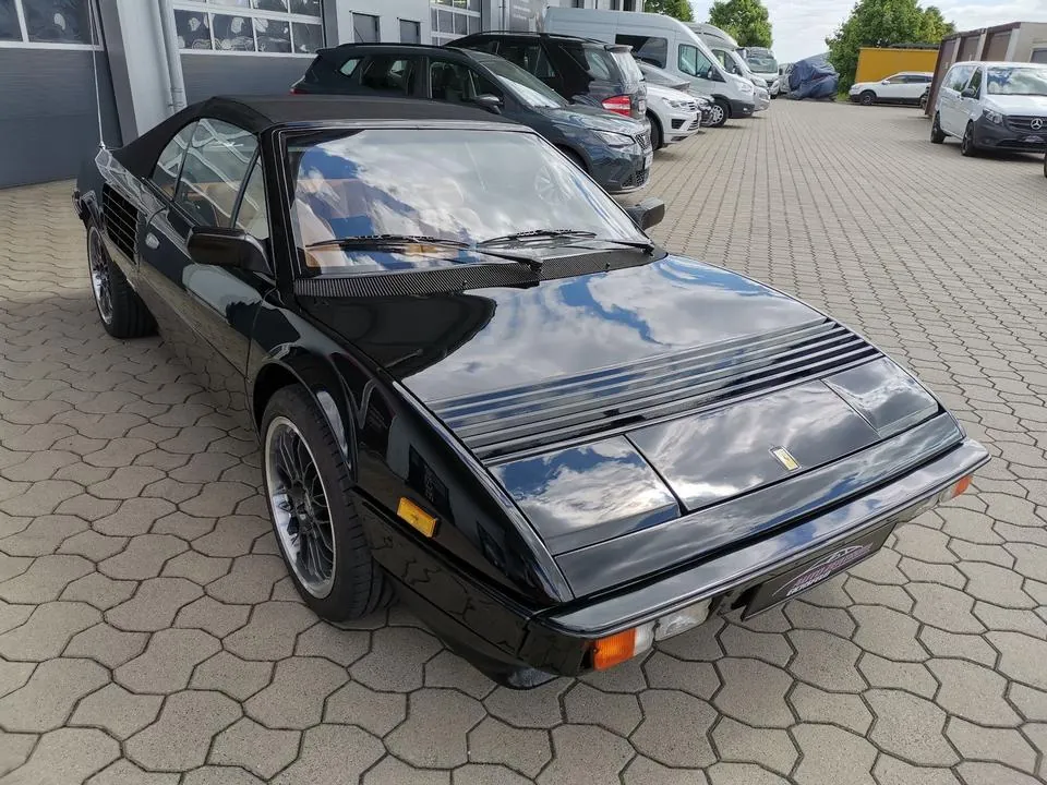 Ferrari Mondial