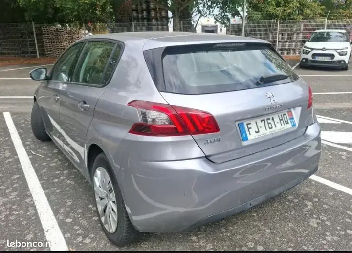Peugeot 308 2019 photo 2