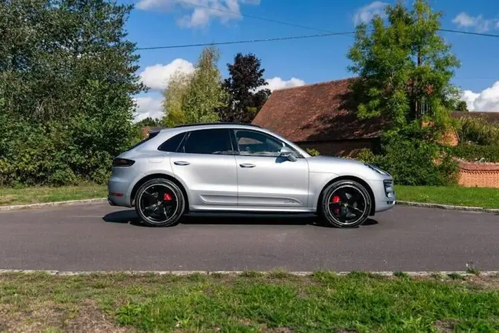 Porsche Macan 2016 photo 2
