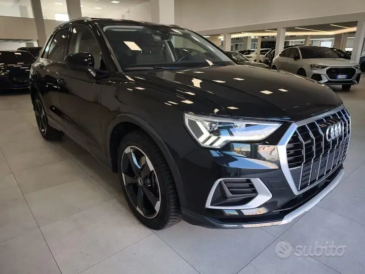 Audi Q3 2021 photo 2
