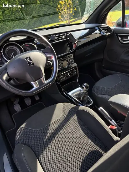 Citroen Ds3 2013 photo 3