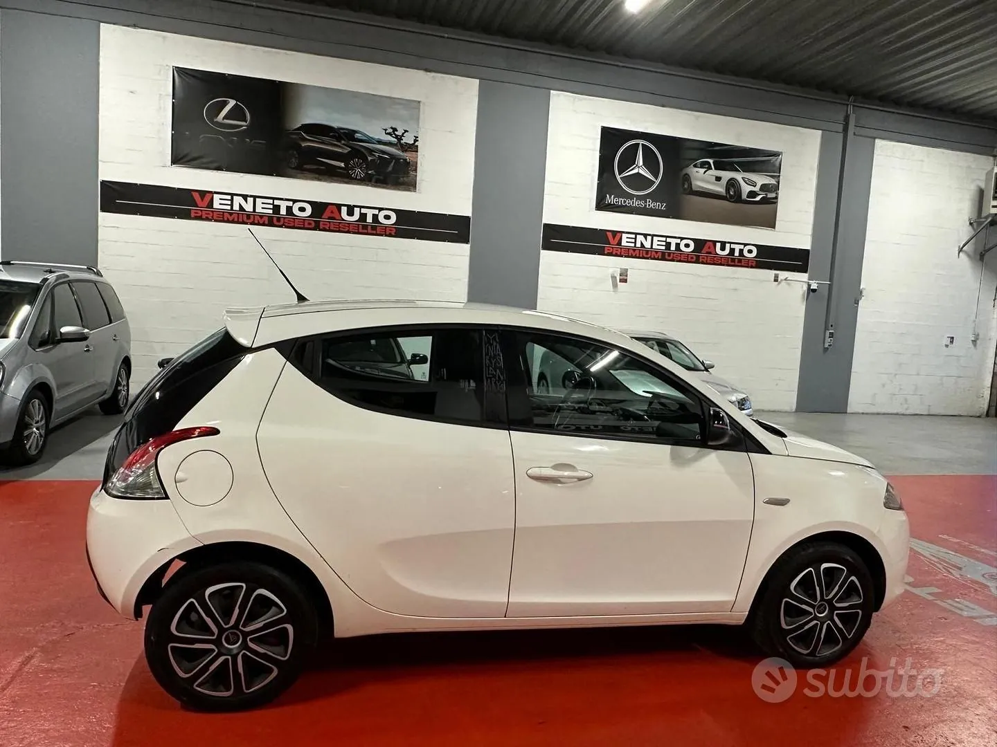 Lancia Ypsilon 2013 photo 5