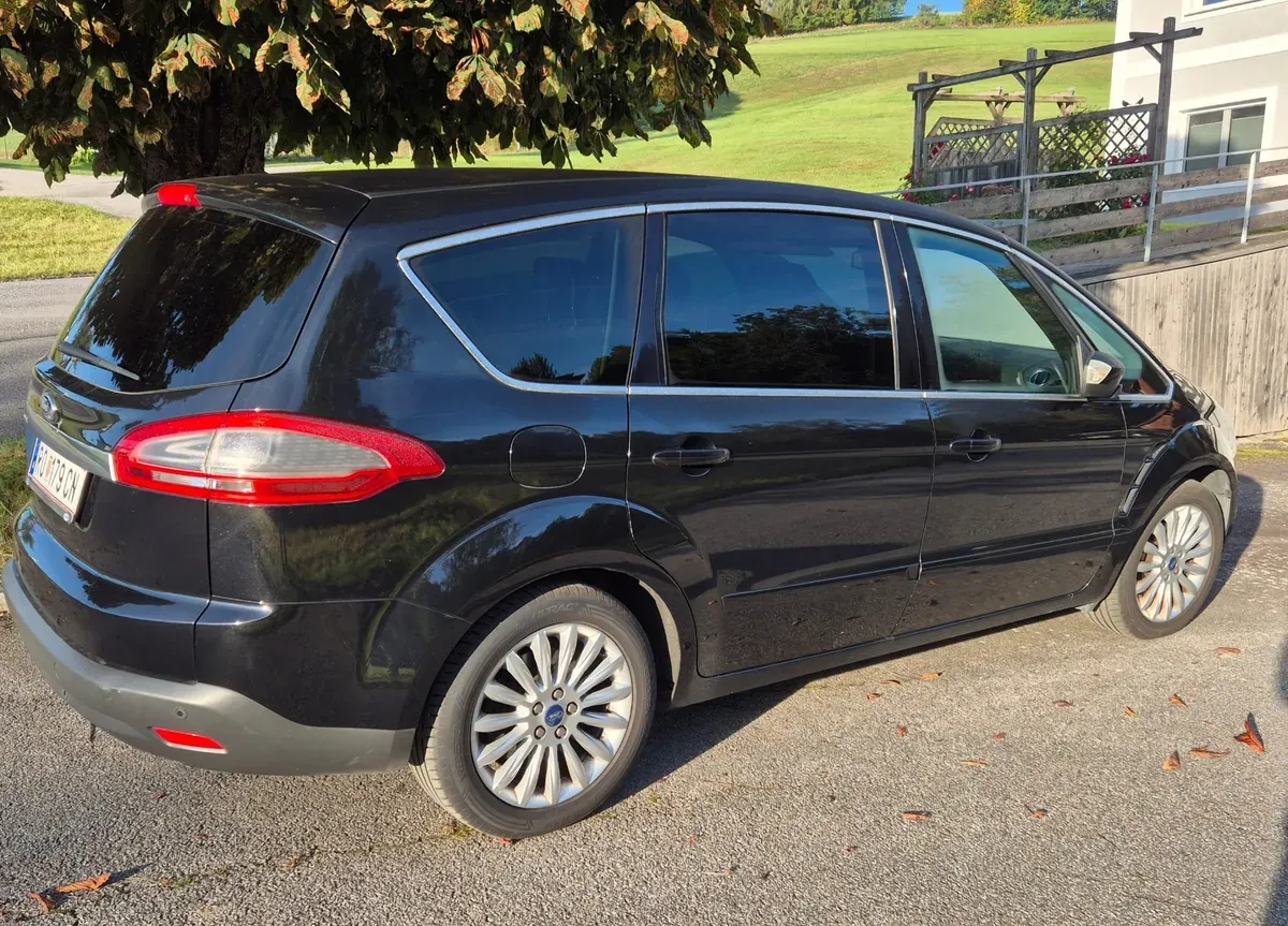 Ford S-Max