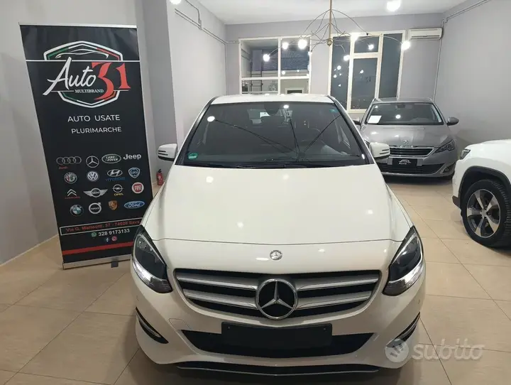Mercedes-Benz B180 2015 photo 2