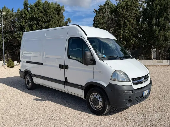 Opel Movano
