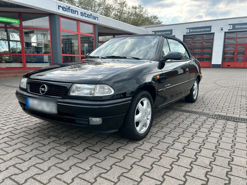 Opel Astra F