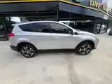 Toyota Rav4 2014 photo 4