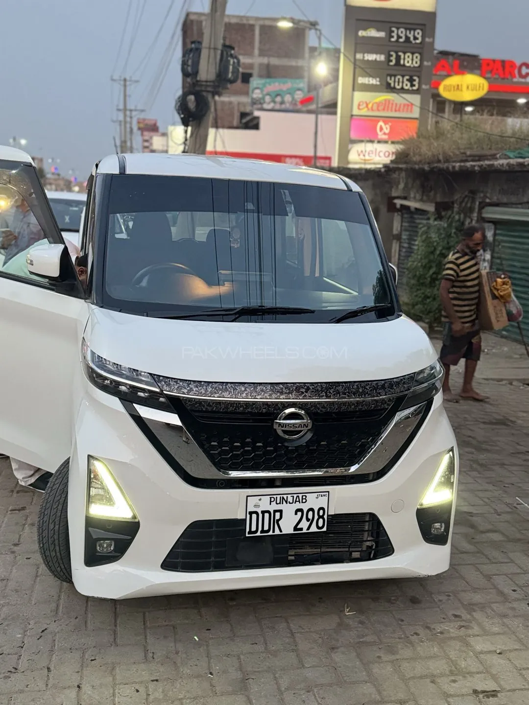 Nissan Dayz Roox
