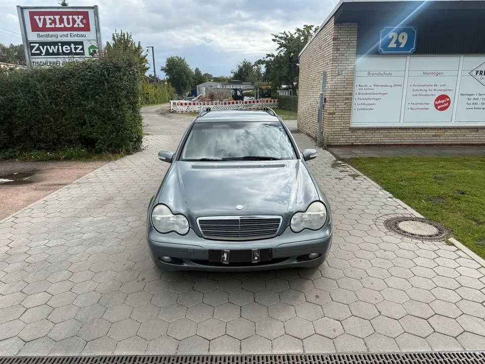 Mercedes-Benz C180