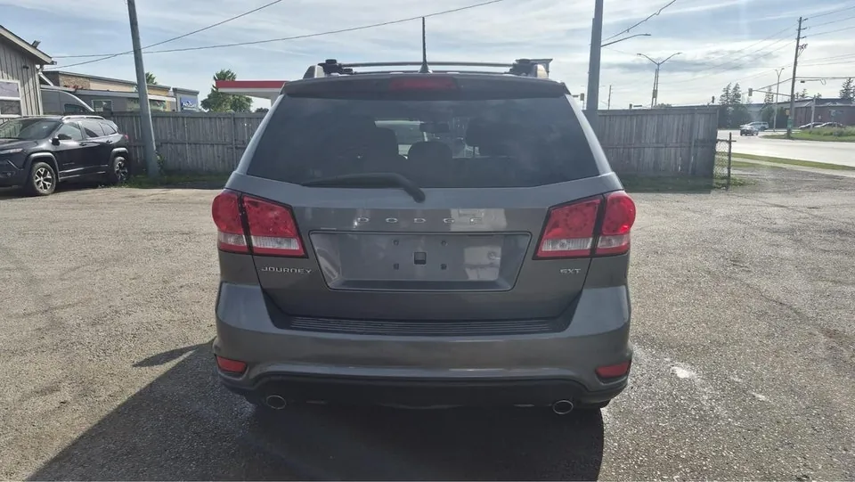 Dodge Journey 2012 photo 4