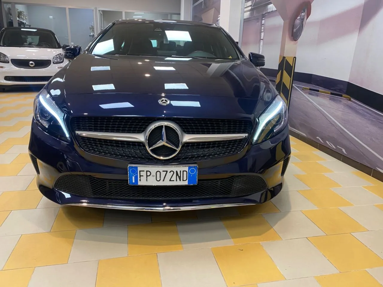 Mercedes-Benz A 180 2018 photo 2