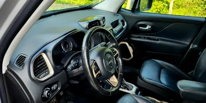 Jeep Renegade 2015 photo 5