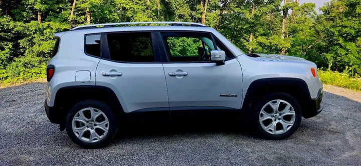 Jeep Renegade 2015 photo 4