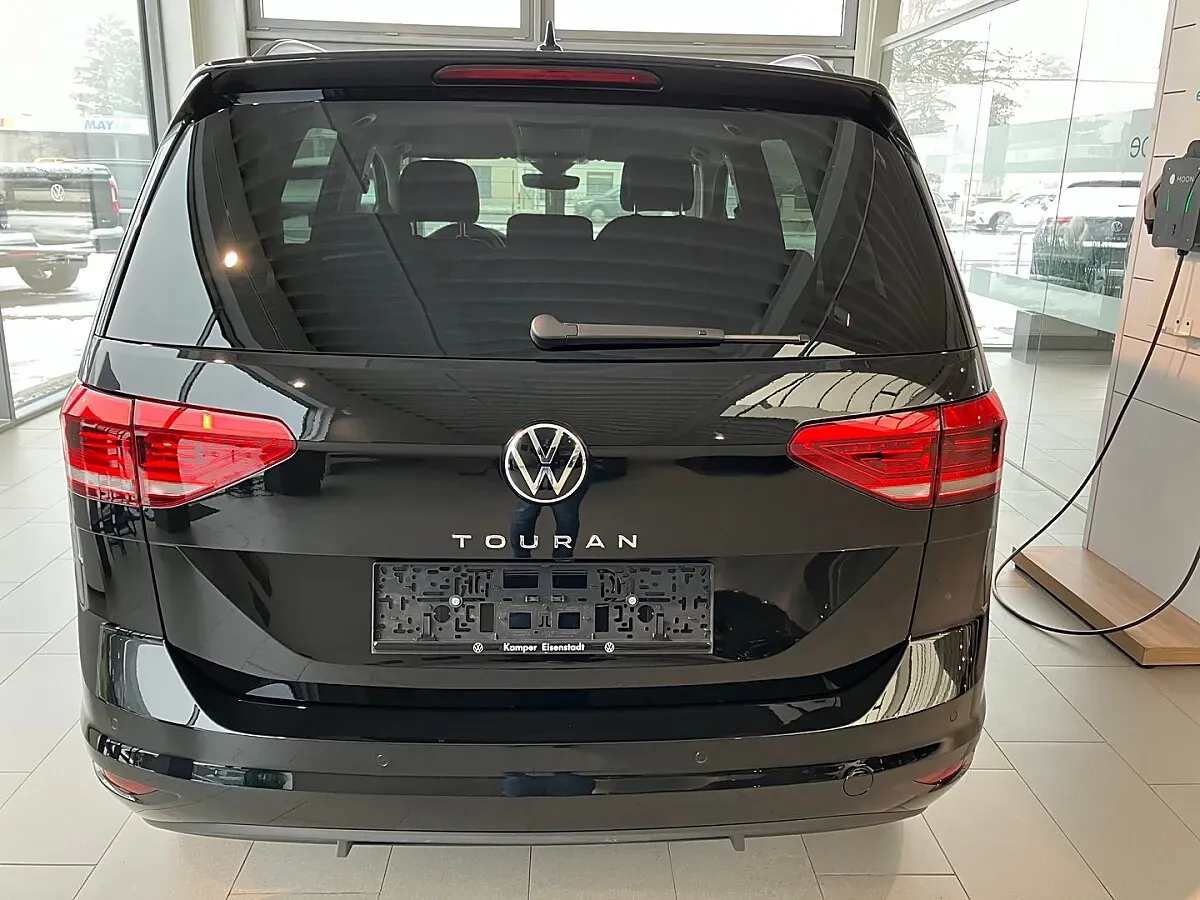 Volkswagen Touran 2026 photo 3