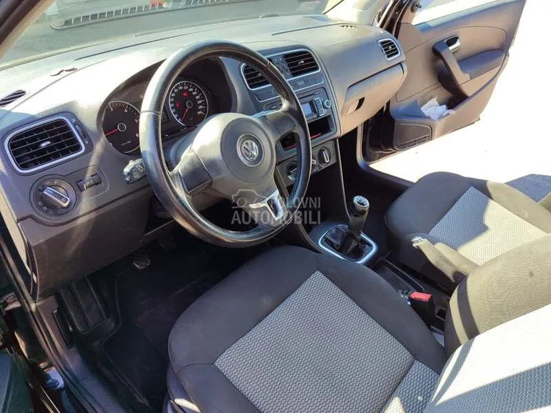 Volkswagen Polo 2010 photo 5