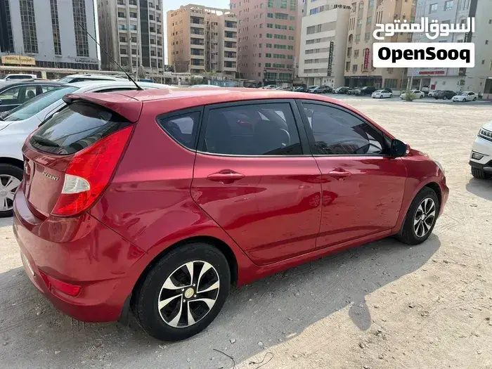 Hyundai Accent 2013 photo 2