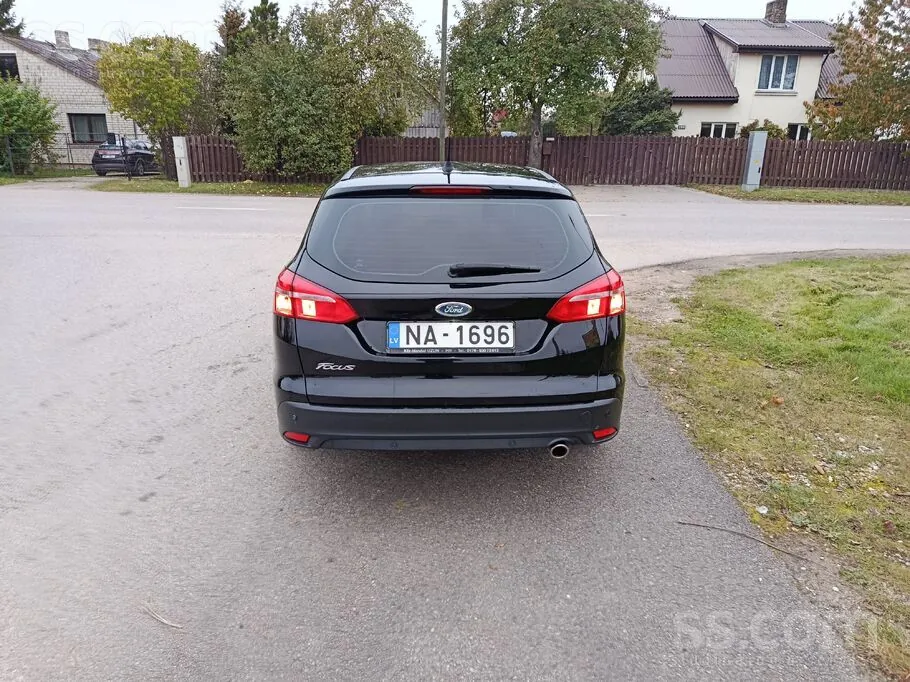 Ford Focus 2016 photo 3