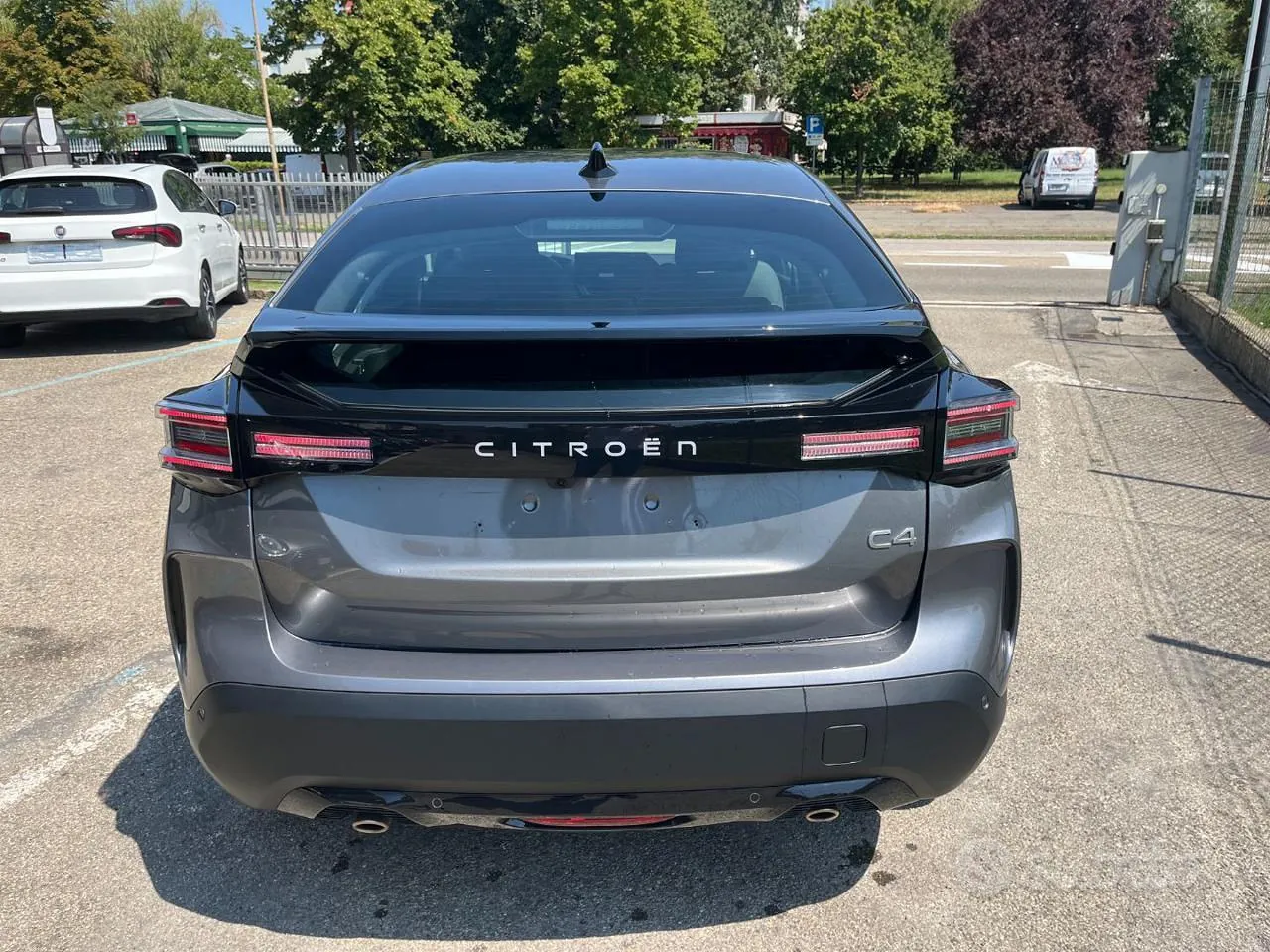 Citroen C4 2025 photo 2