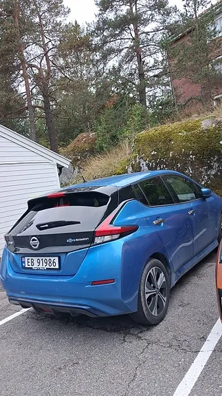 Nissan Leaf 2020 photo 2