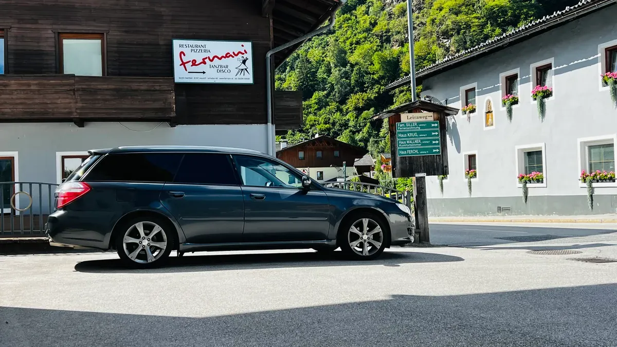 Subaru Legacy 2007 photo 2