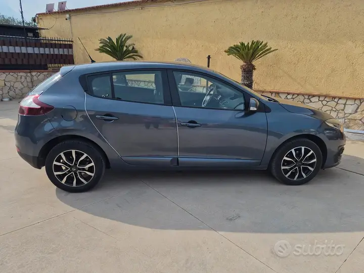 Renault Megane 2015 photo 4