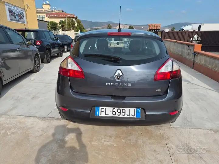Renault Megane 2015 photo 2