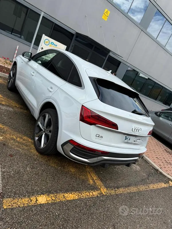 Audi Q5 2022 photo 2